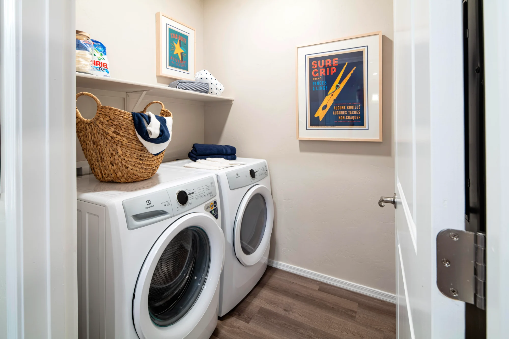 Encantada Living, Twin Peaks laundry room